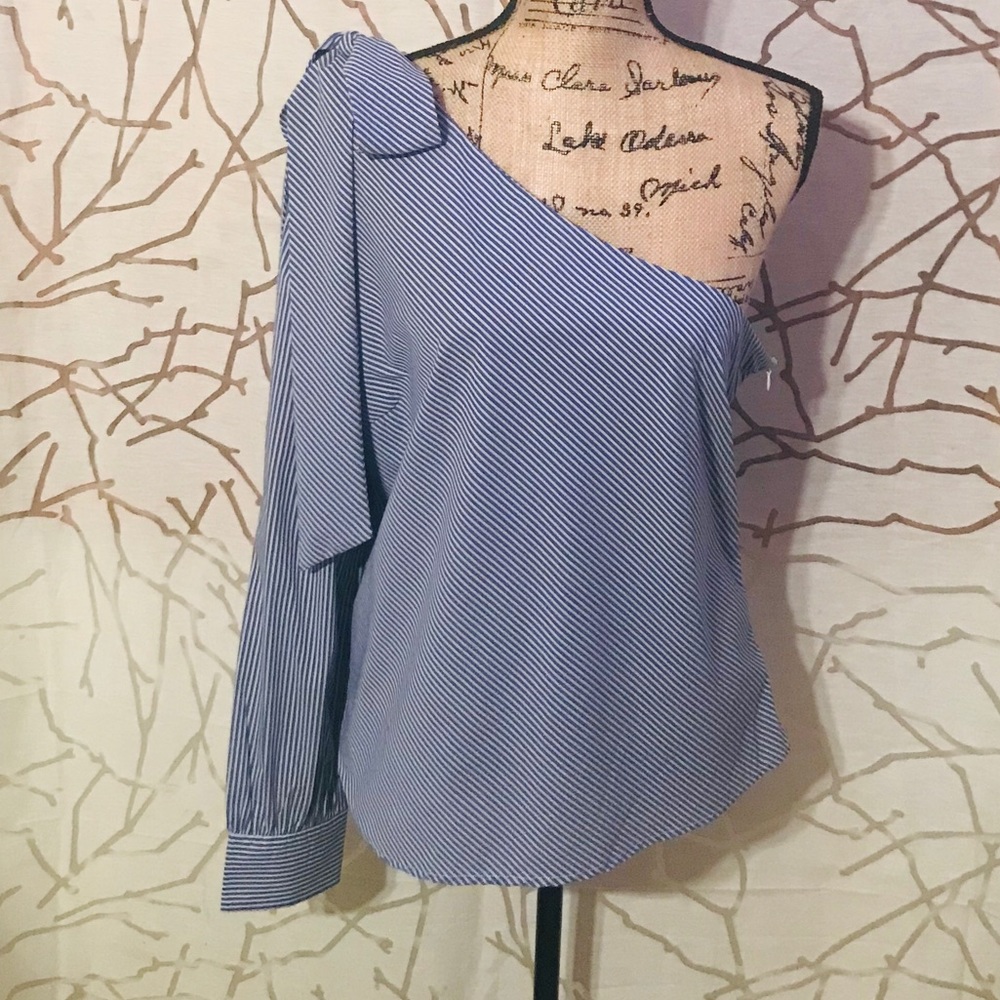 SAKS FIFTH AVENUE ASYMMETRIC BLOUSE